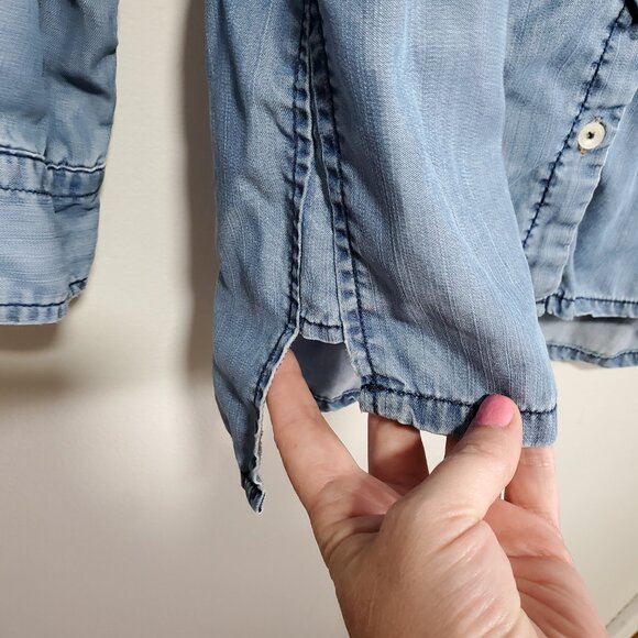 ANTHROPOLOGIE Holding Horses Dakota Chambray Top Shirt Embroidered Western Small - Picture 6 of 11